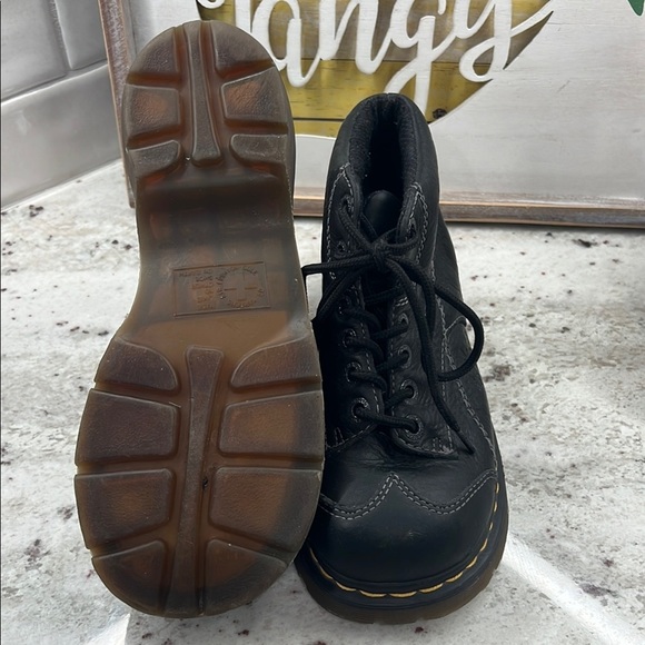 DR. MARTENS Vintage Y2K Black Leather 12281 Floral Chunky Platform Ankle Boots- - Picture 4 of 10